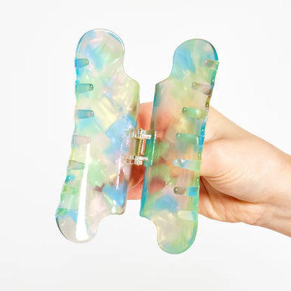 Large Curvy Claw in Aquamarine